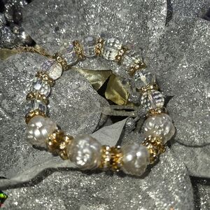 Fashion Jewelry I Clear White & Pearl I Fire Fly Pebble I Bracelet